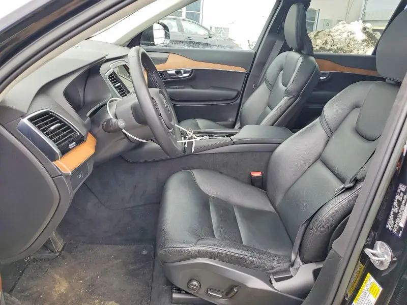 2023 VOLVO XC90 PLUS  