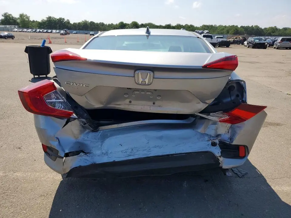 2018 HONDA CIVIC EX  
