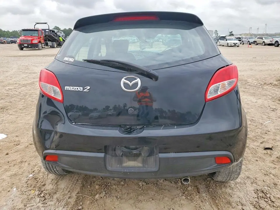 2012 MAZDA MAZDA2   