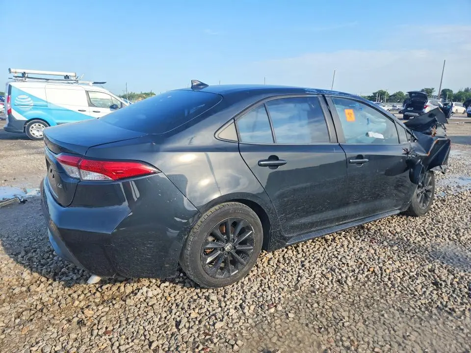 2022 TOYOTA COROLLA LE  