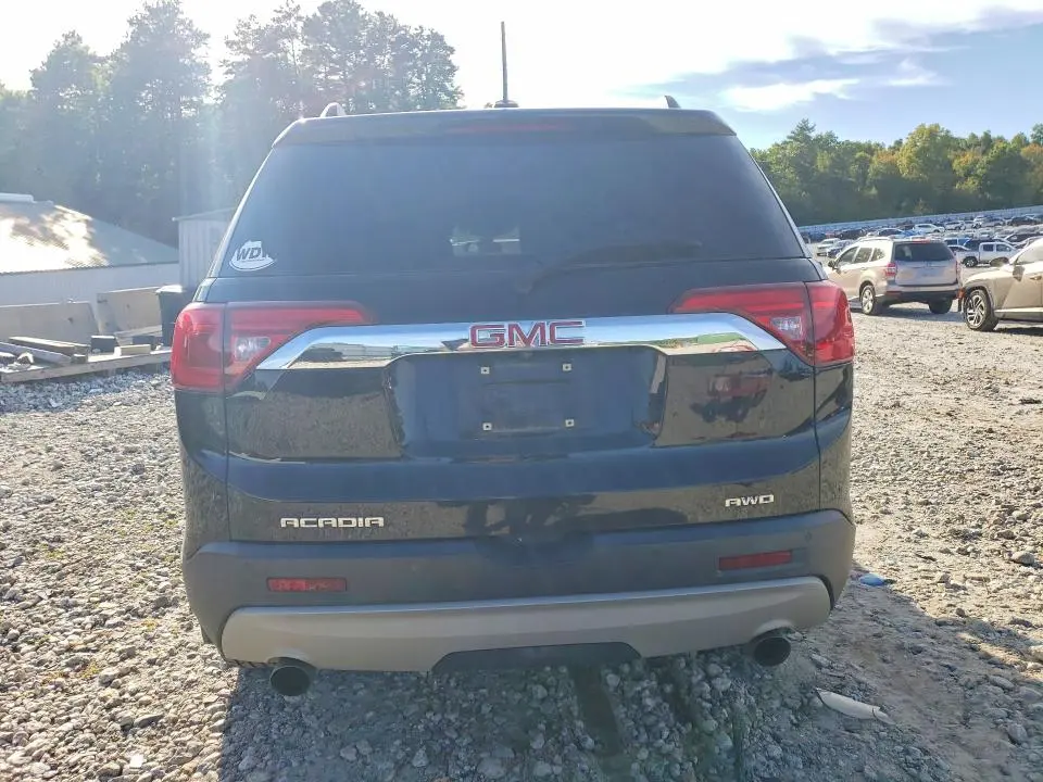 2017 GMC ACADIA SLE  
