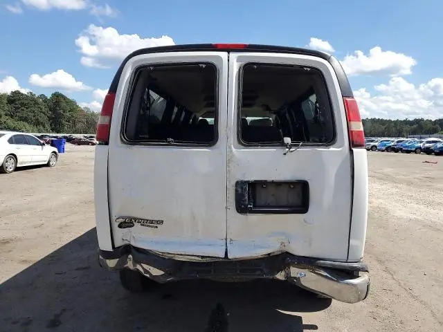 2016 CHEVROLET EXPRESS G3500 LT  