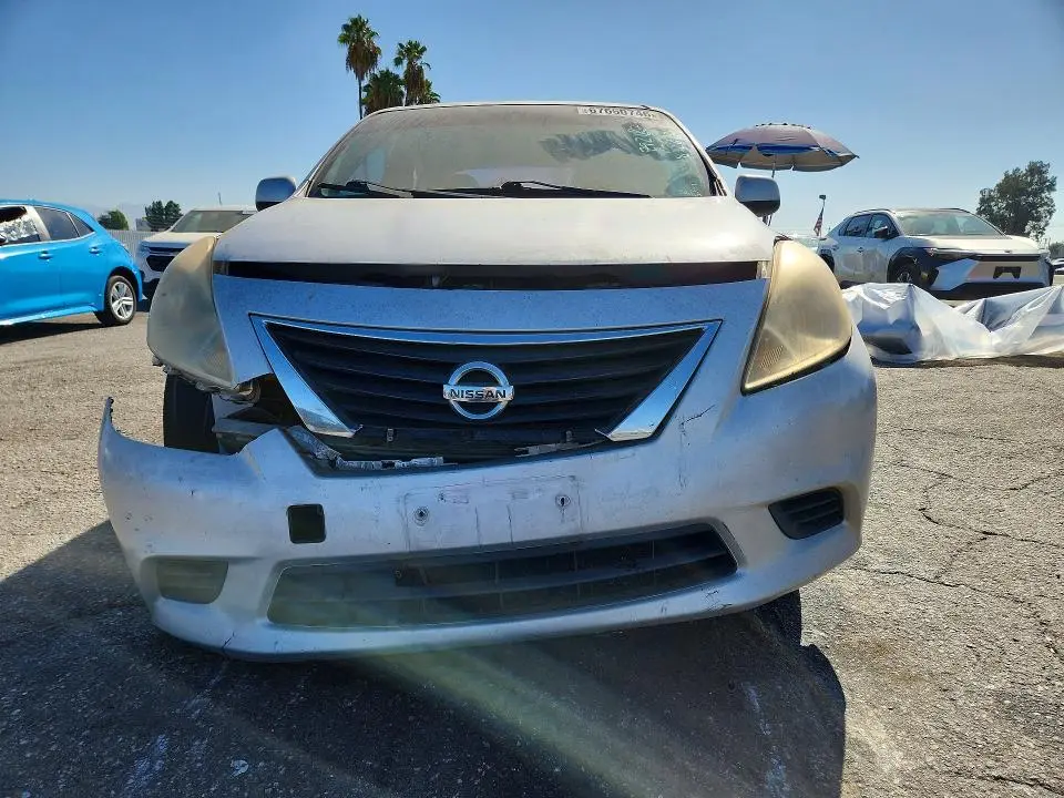 2013 NISSAN VERSA 1.6 S  