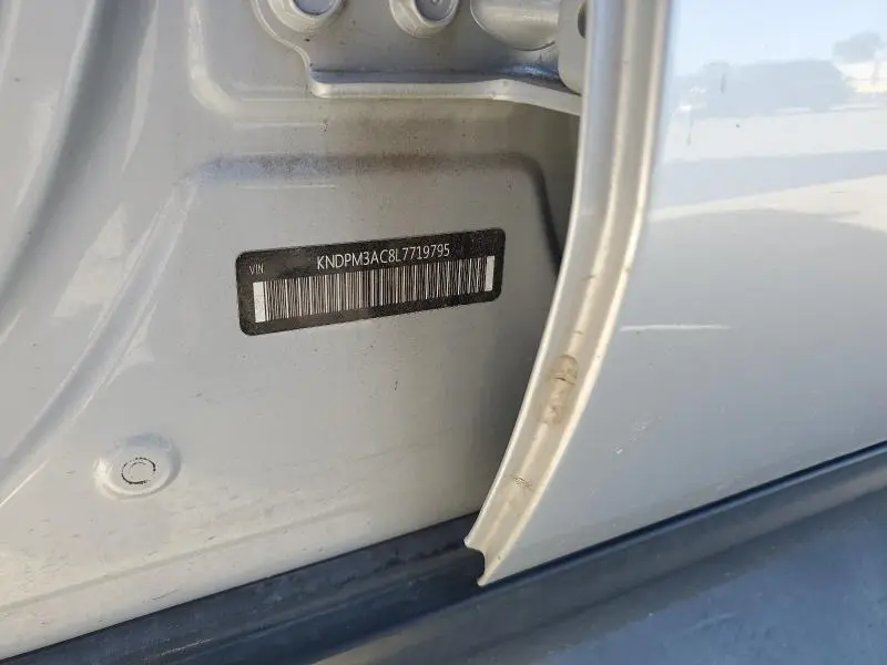 2020 KIA SPORTAGE LX  