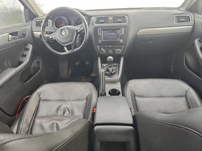 2017 VOLKSWAGEN JETTA SE  