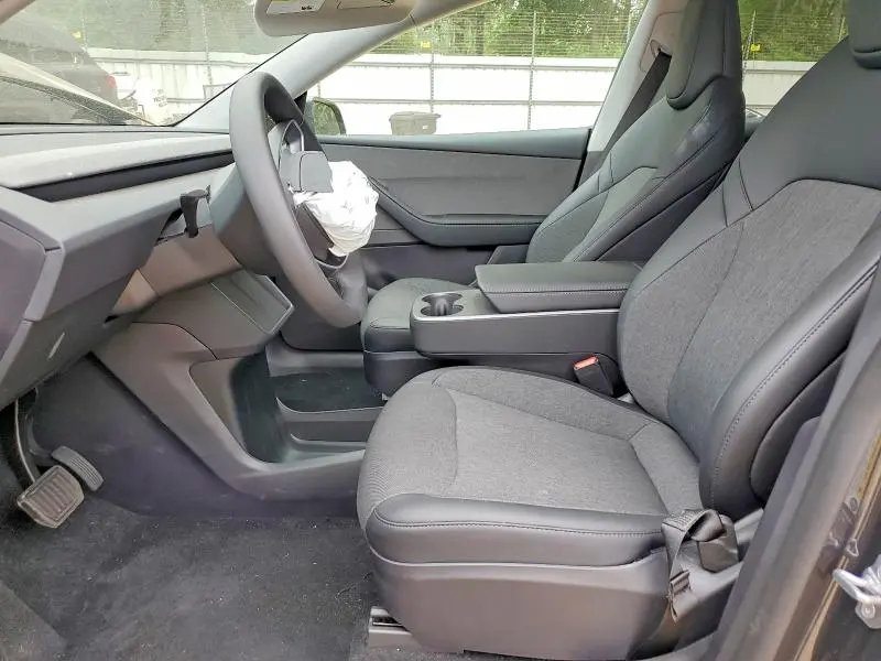 2026 TESLA MODEL Y   