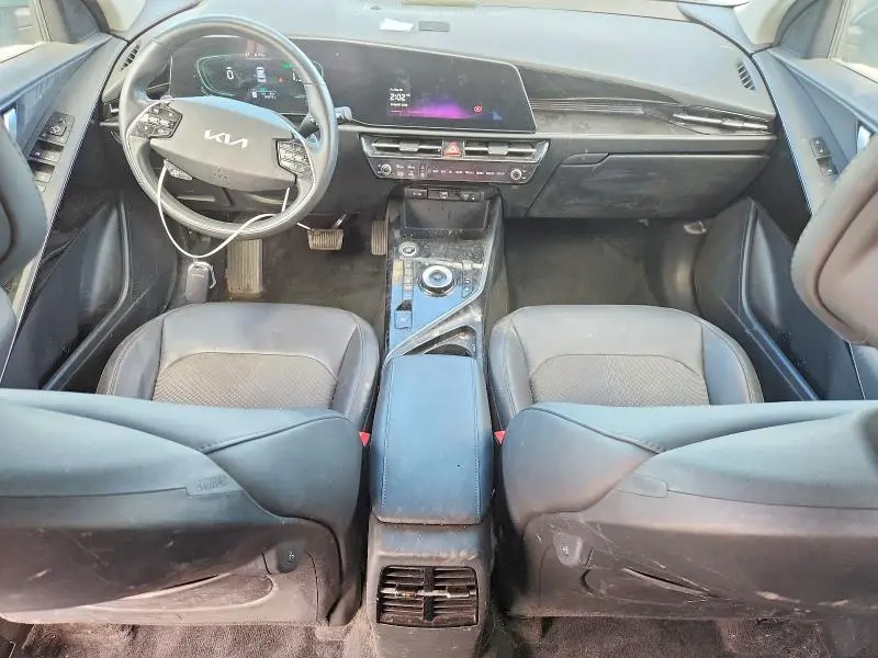 2023 KIA NIRO EX  