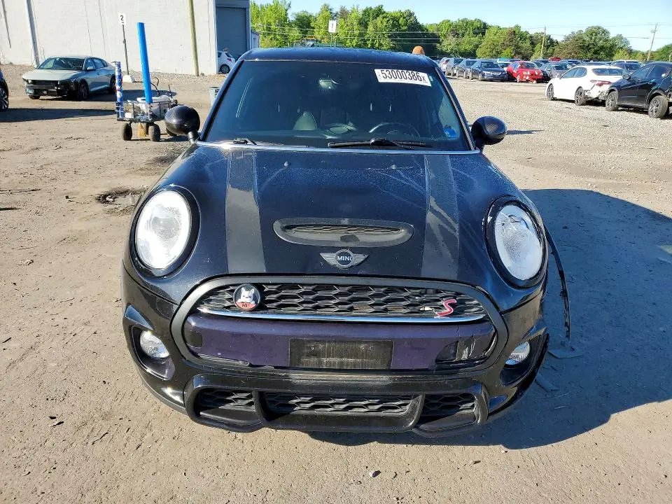 2018 MINI COOPER S  