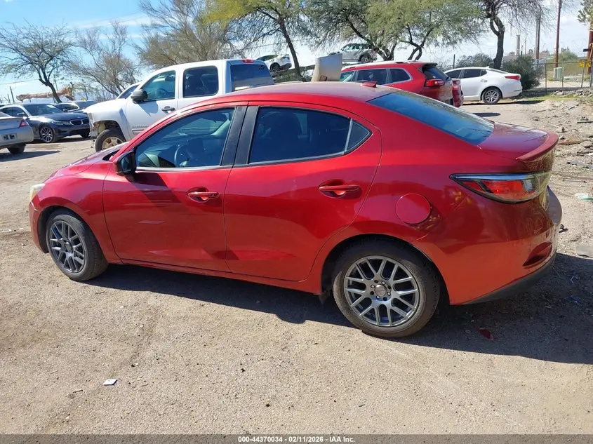 2019 TOYOTA YARIS LE