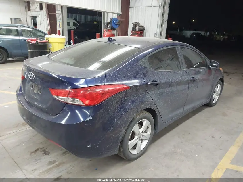 2013 HYUNDAI ELANTRA GLS