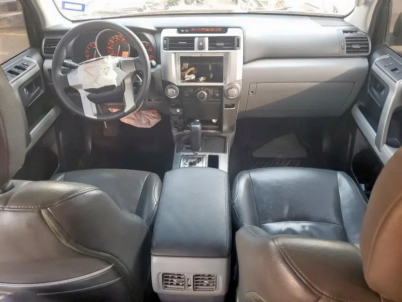 2011 TOYOTA 4RUNNER SR5  