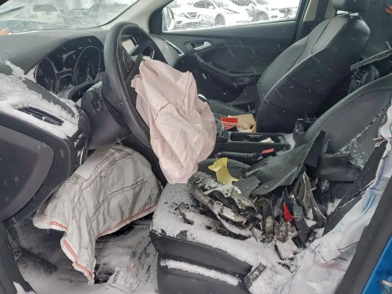 2015 FORD FOCUS TITANIUM  