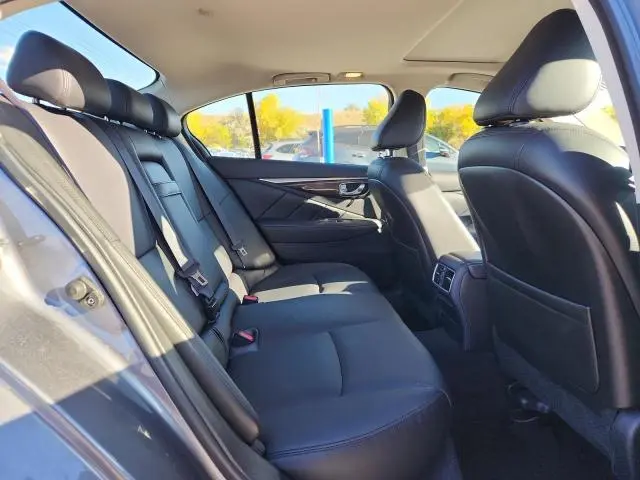 2018 INFINITI Q50 LUXE  