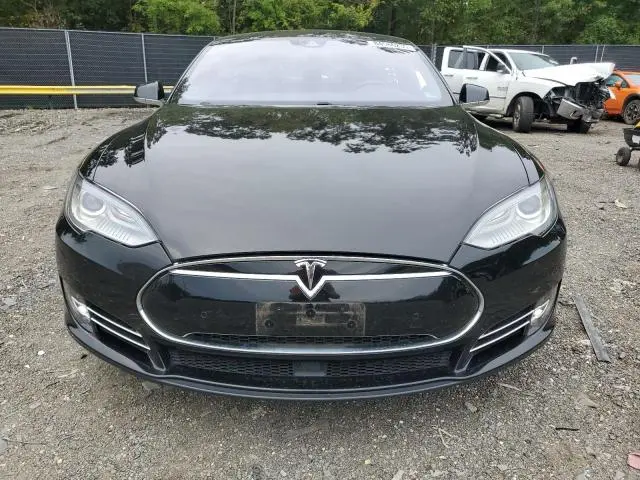 2015 TESLA MODEL S 85D  