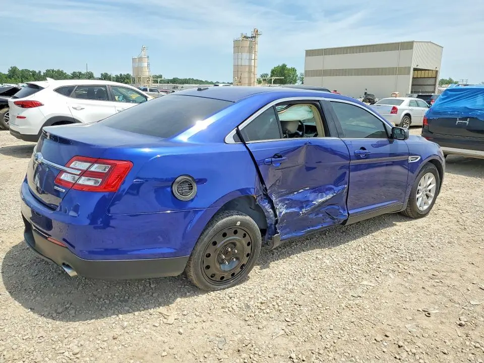 2015 FORD TAURUS SE  
