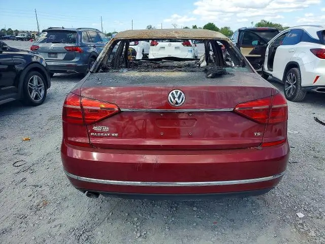 2016 VOLKSWAGEN PASSAT SE  
