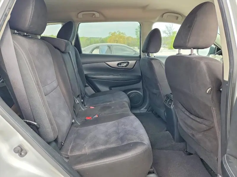 2015 NISSAN ROGUE SV  