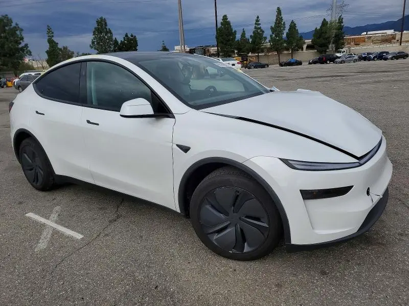 2026 TESLA MODEL Y   