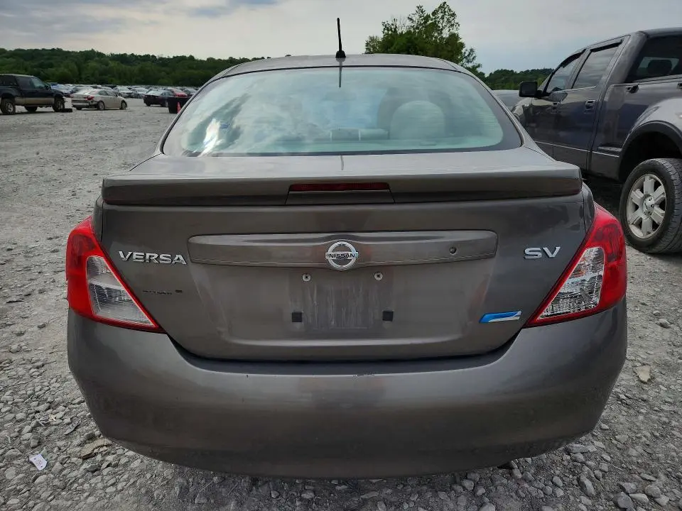 2014 NISSAN VERSA 1.6 SV  