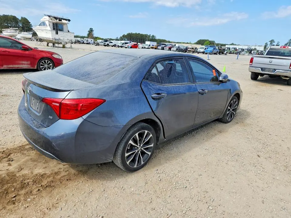 2017 TOYOTA COROLLA SE  
