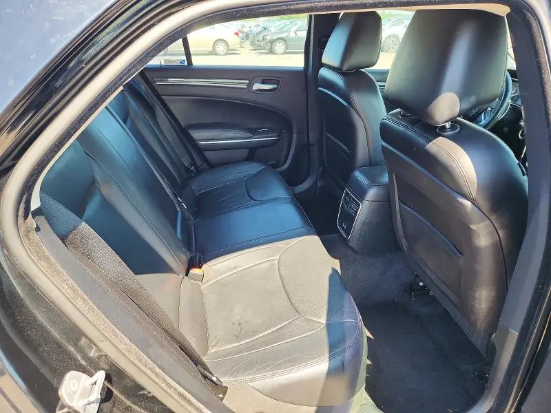 2015 CHRYSLER 300 LIMITED  