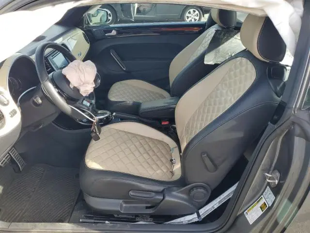 2019 VOLKSWAGEN BEETLE S  