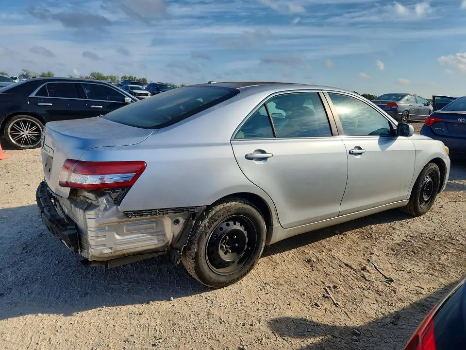 2010 TOYOTA CAMRY BASE  