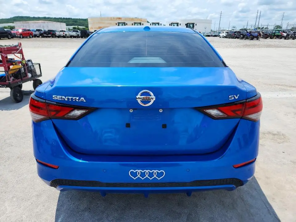 2021 NISSAN SENTRA SV  