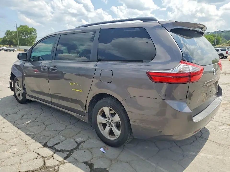 2020 TOYOTA SIENNA LE  