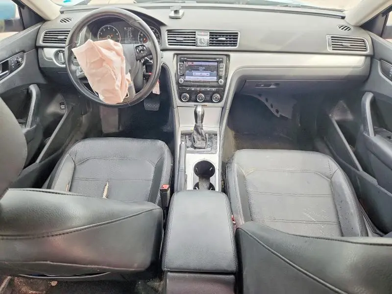 2013 VOLKSWAGEN PASSAT SE  