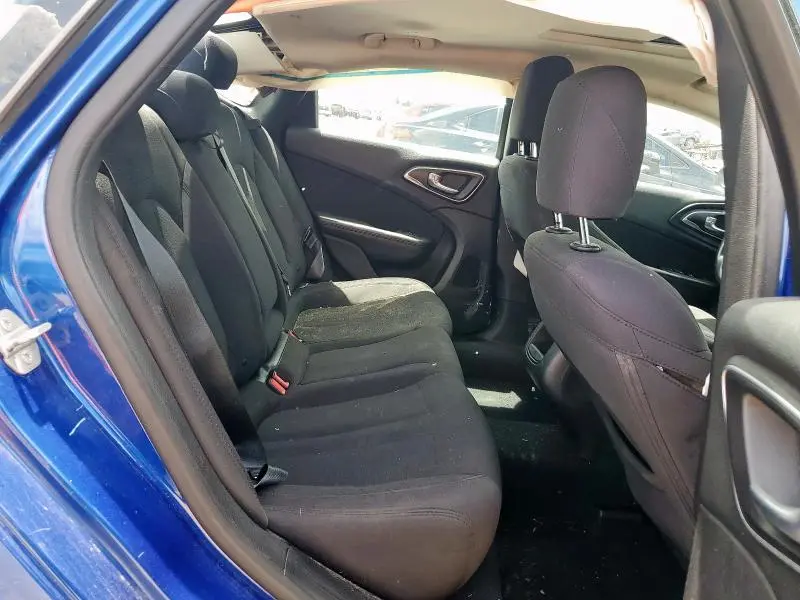 2015 CHRYSLER 200 LIMITED  