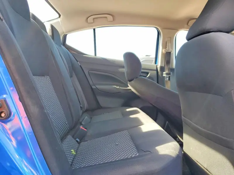 2020 NISSAN VERSA S  