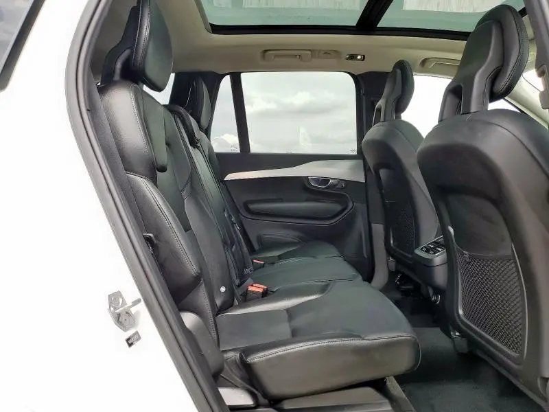2018 VOLVO XC90 T5  