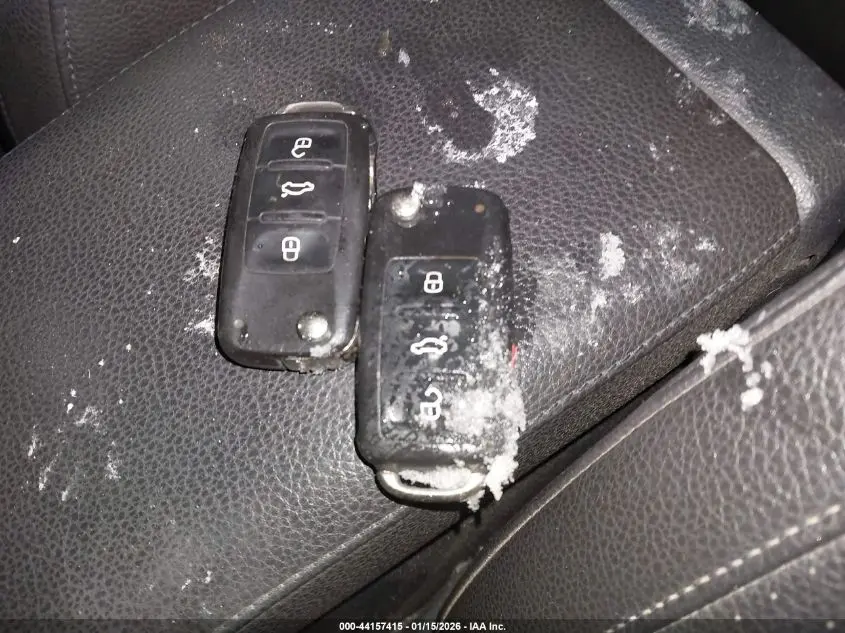 2013 VOLKSWAGEN JETTA SPORTWAGEN 2.5L SE