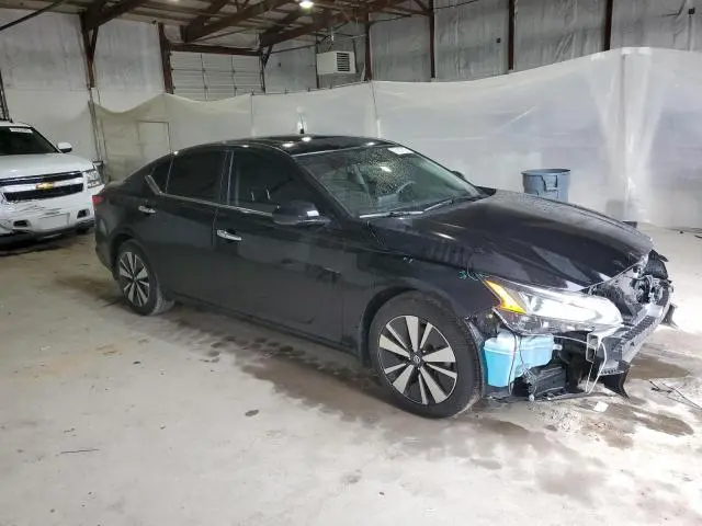 2022 NISSAN ALTIMA SV