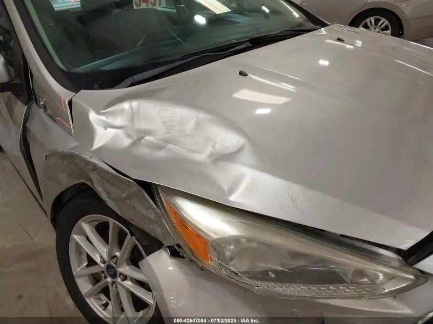 2015 FORD FOCUS SE