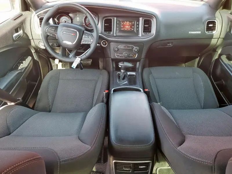 2016 DODGE CHARGER SE  