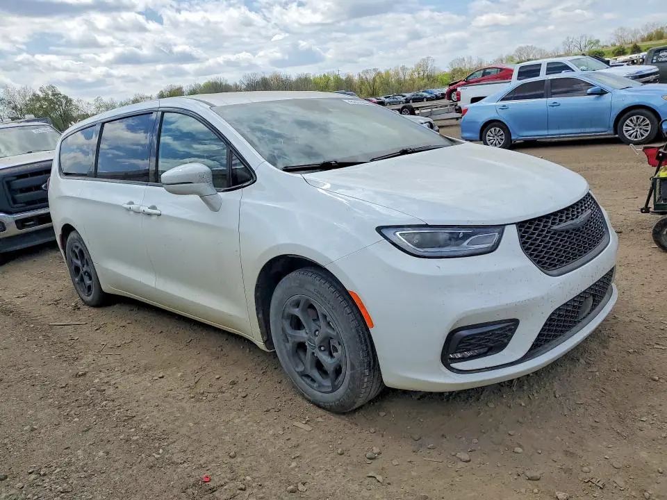 2022 CHRYSLER PACIFICA HYBRID TOURING L  