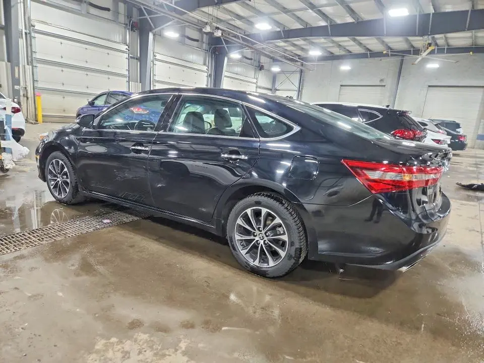 2016 TOYOTA AVALON XLE  