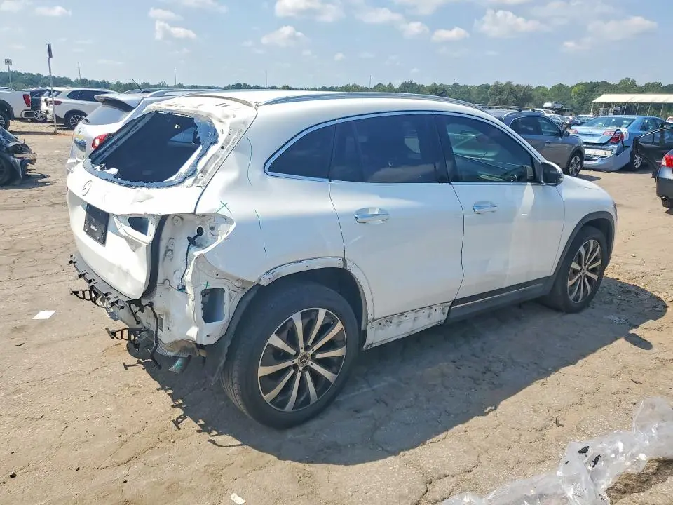 2022 MERCEDES-BENZ GLA 250  