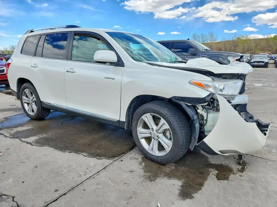 2013 TOYOTA HIGHLANDER LIMITED  