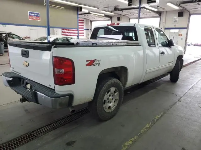 2011 CHEVROLET SILVERADO K1500 LT  