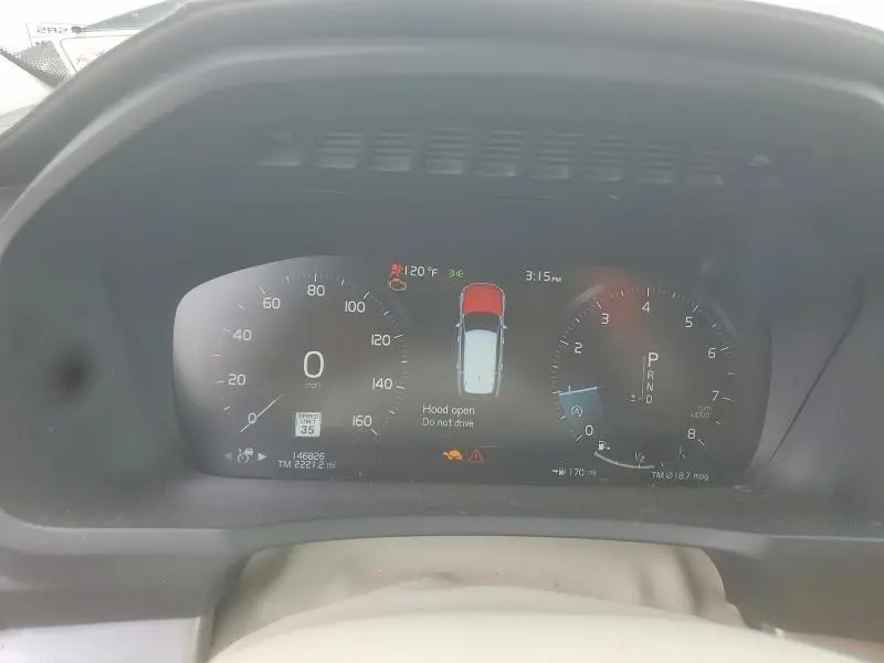 2016 VOLVO XC90 T6  