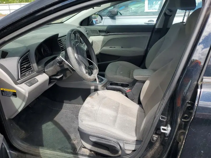2018 HYUNDAI ELANTRA SE  