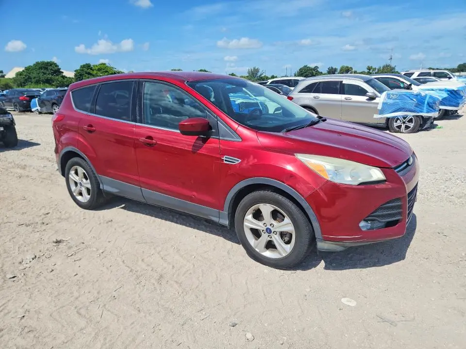 2016 FORD ESCAPE SE  