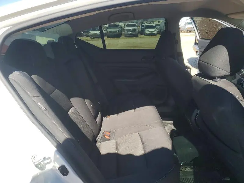 2024 NISSAN ALTIMA SV  