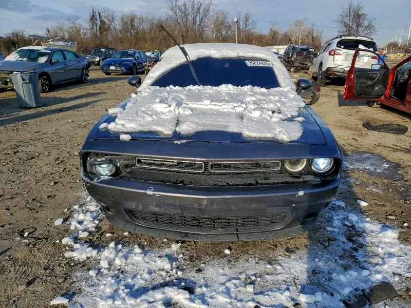 2016 DODGE CHALLENGER SXT  