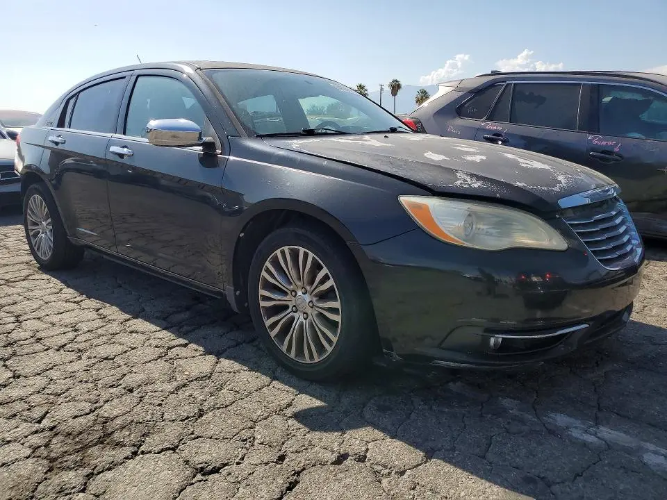 2011 CHRYSLER 200 LIMITED  