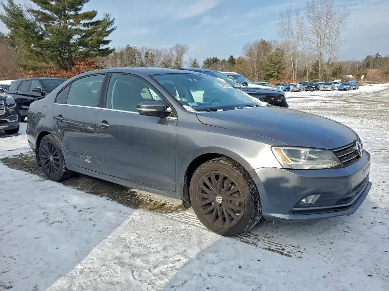 2016 VOLKSWAGEN JETTA SEL  