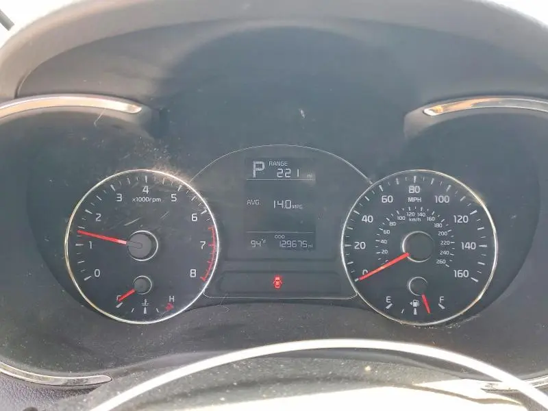 2017 KIA FORTE LX  